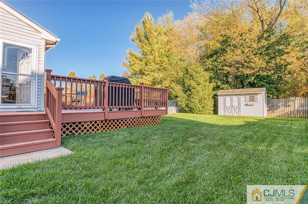 13 Pullman Loop Dayton, NJ 08810 - Photo 27 of 29 Gallery Image 27