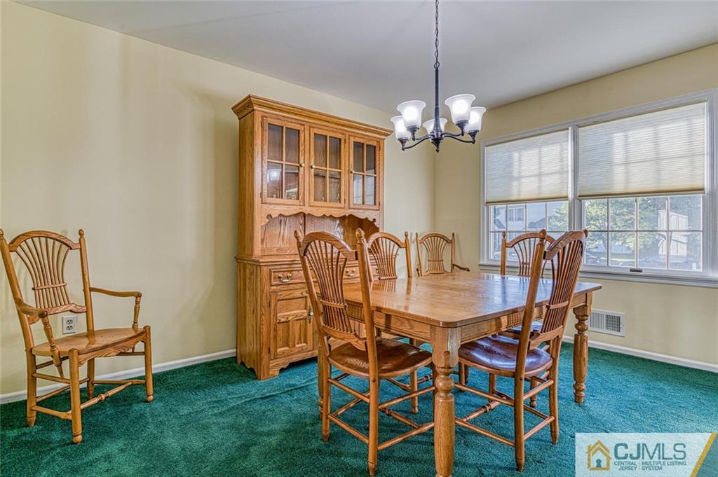 13 Pullman Loop Dayton, NJ 08810 - Photo 7 of 29 Gallery Image 7