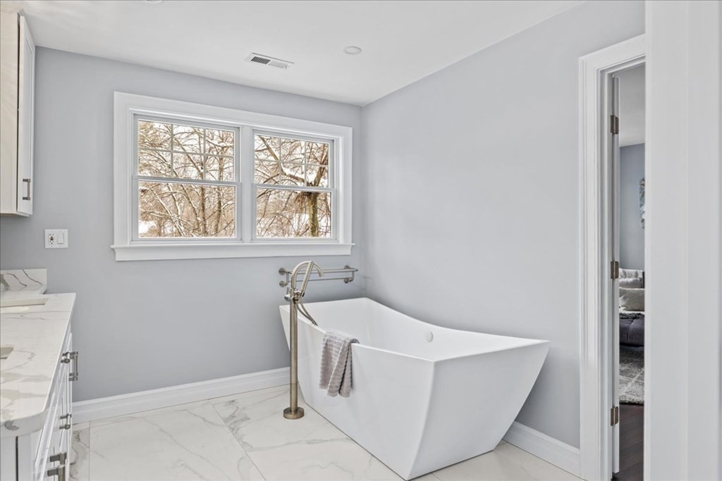 68 Wilmington Road Burlington, MA 01803 - Photo 25 of 42 Gallery Image 25