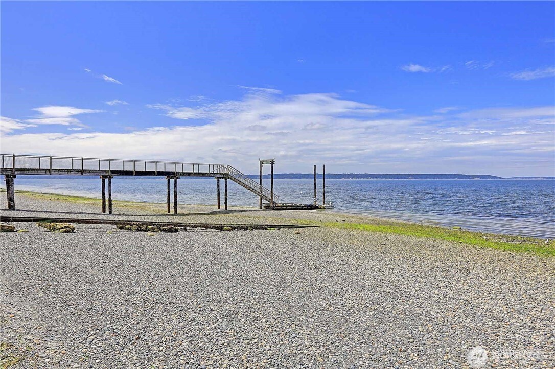 902 West Madrona Beach Road Camano Island, WA 98282 - Photo 34 of 35