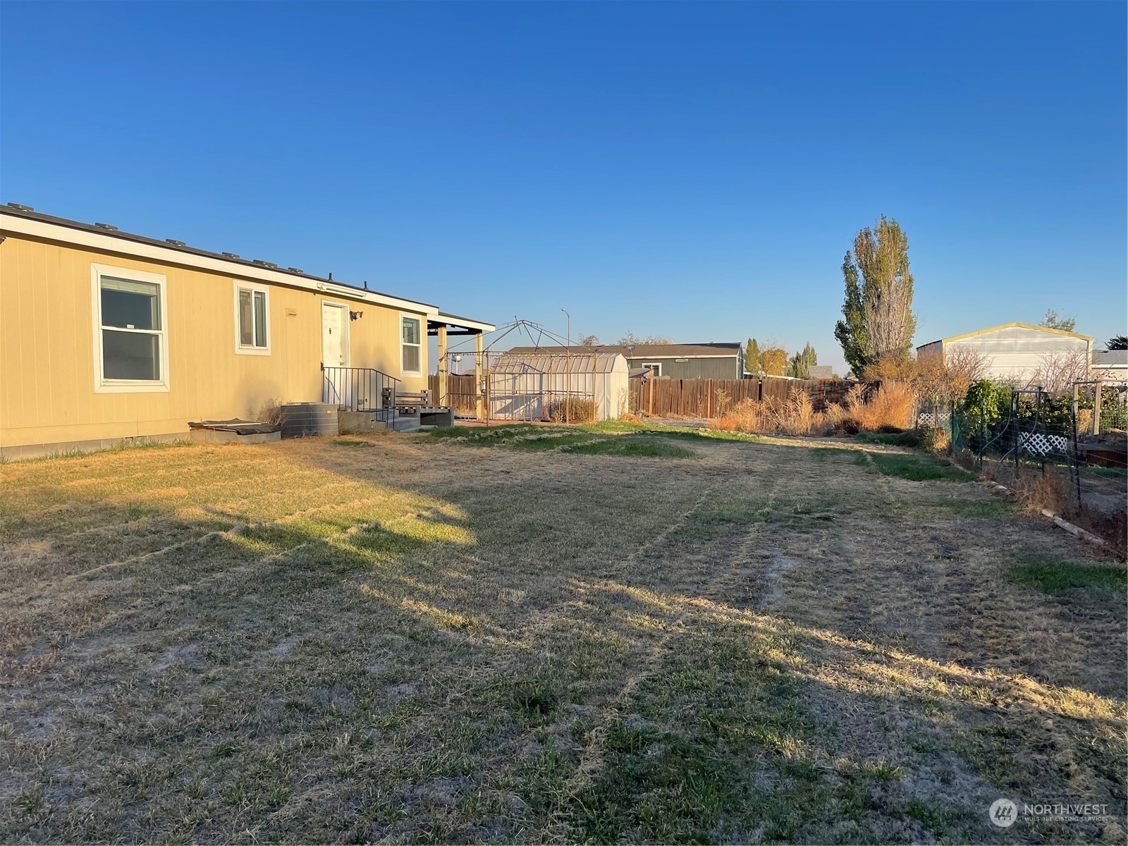 8520 Arlene Road Northeast Moses Lake, WA 98837 - Photo 10 of 20 Gallery Image 10