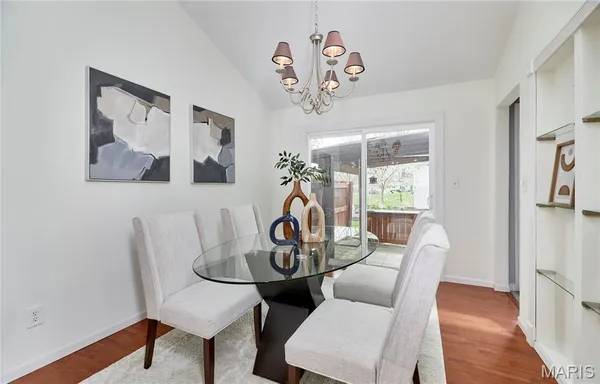 $535,000 | 11900 Grant Place, Des Peres, MO 63131