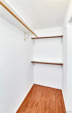 $535,000 | 11900 Grant Place, Des Peres, MO 63131