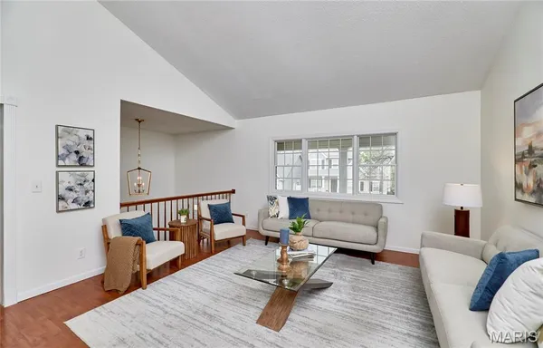 $535,000 | 11900 Grant Place, Des Peres, MO 63131