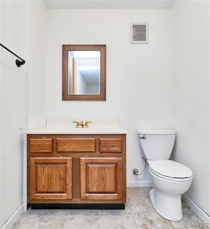 $535,000 | 11900 Grant Place, Des Peres, MO 63131