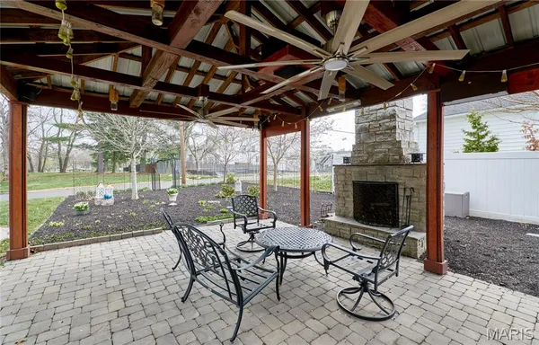 $535,000 | 11900 Grant Place, Des Peres, MO 63131