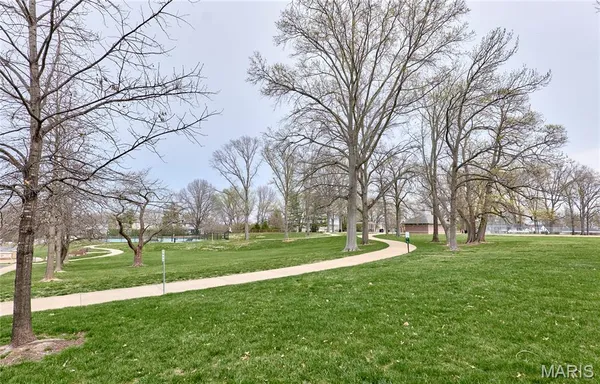 $535,000 | 11900 Grant Place, Des Peres, MO 63131