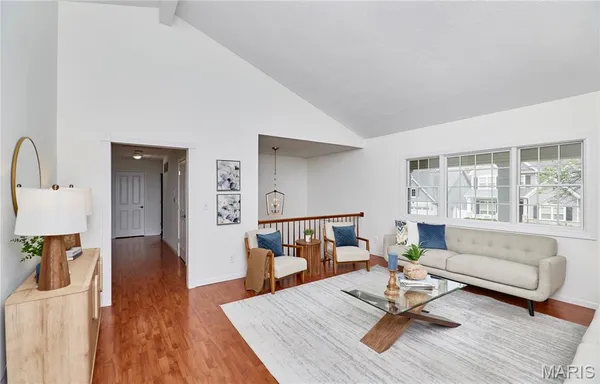 $535,000 | 11900 Grant Place, Des Peres, MO 63131