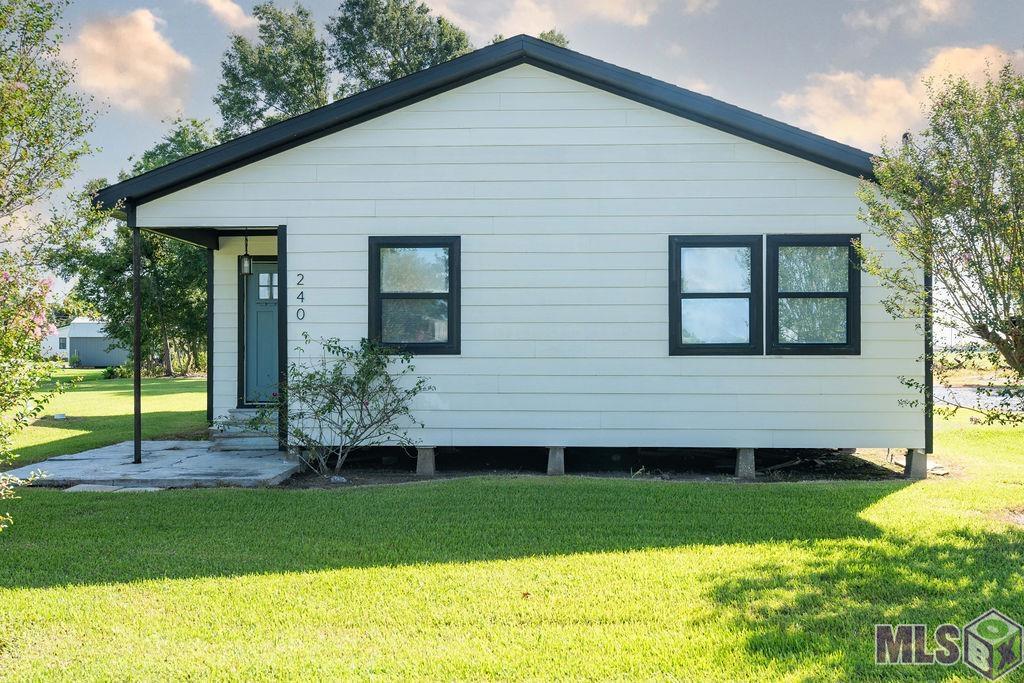 240 Bayou Blue Road Houma, LA 70364 - Photo 1 of 19