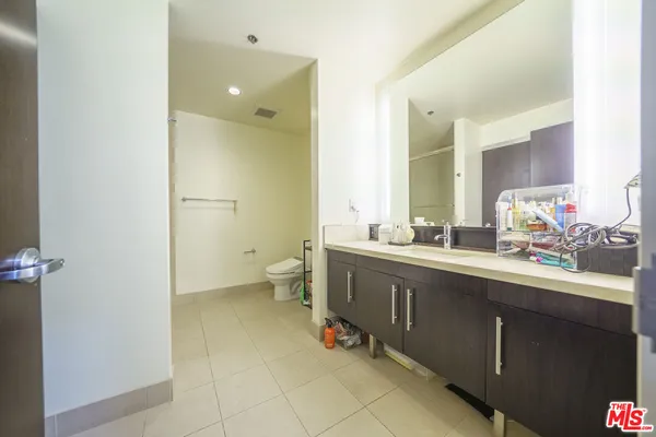 $2,800 | 1100 South Hope Street, Unit 805, Los Angeles, CA 90015