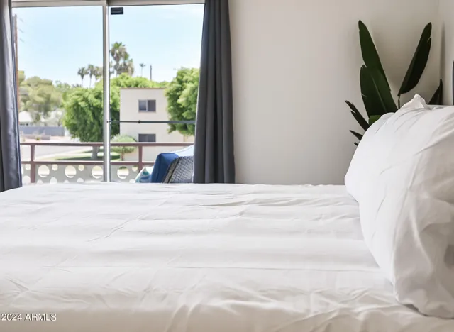 $179,990 | 1702 West Tuckey Lane, Unit 230, Phoenix, AZ 85015