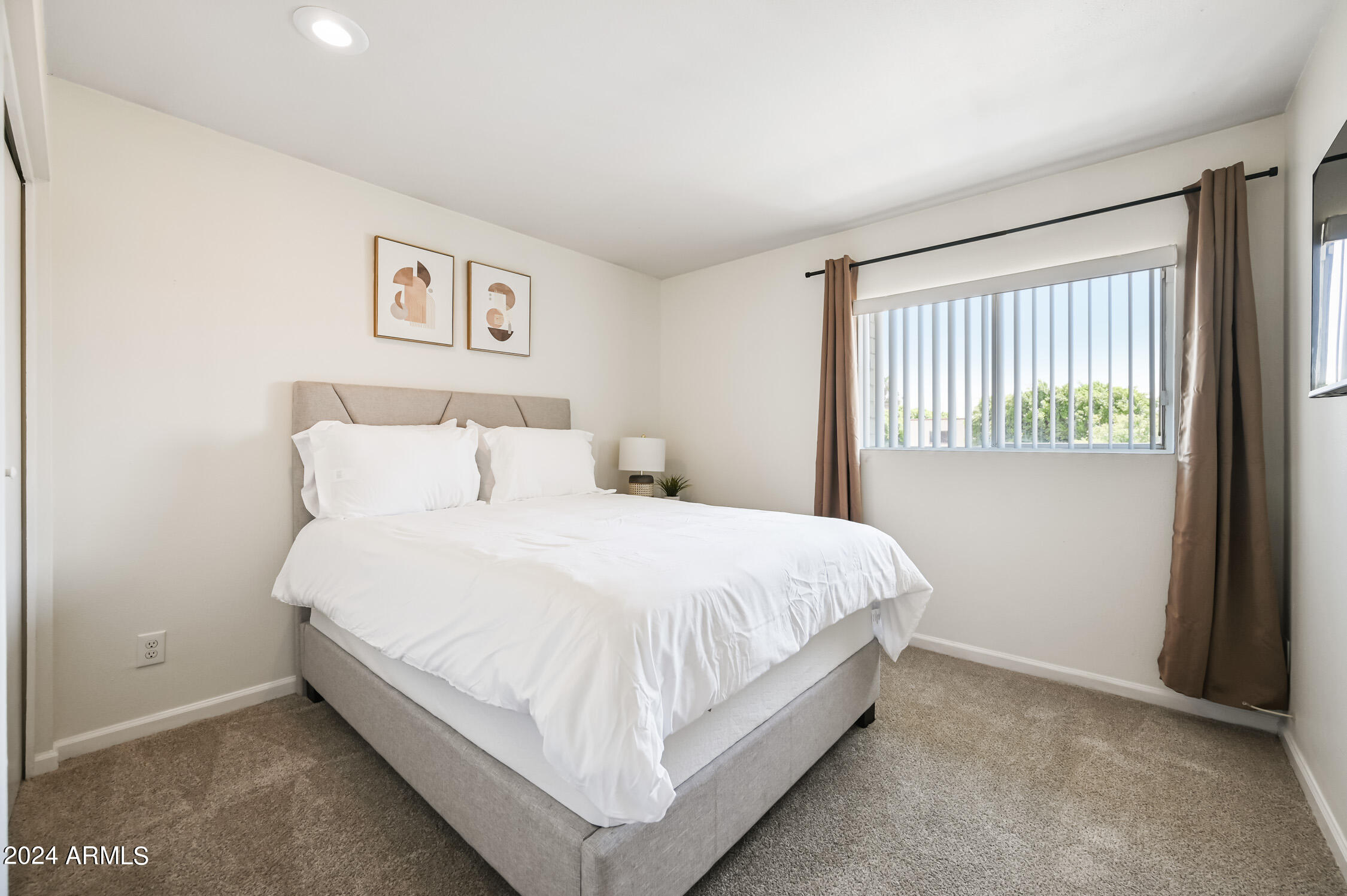 1702 West Tuckey Lane, Unit 230 Phoenix, AZ 85015 - Photo 15 of 19 oxupix-1702WTL230-18