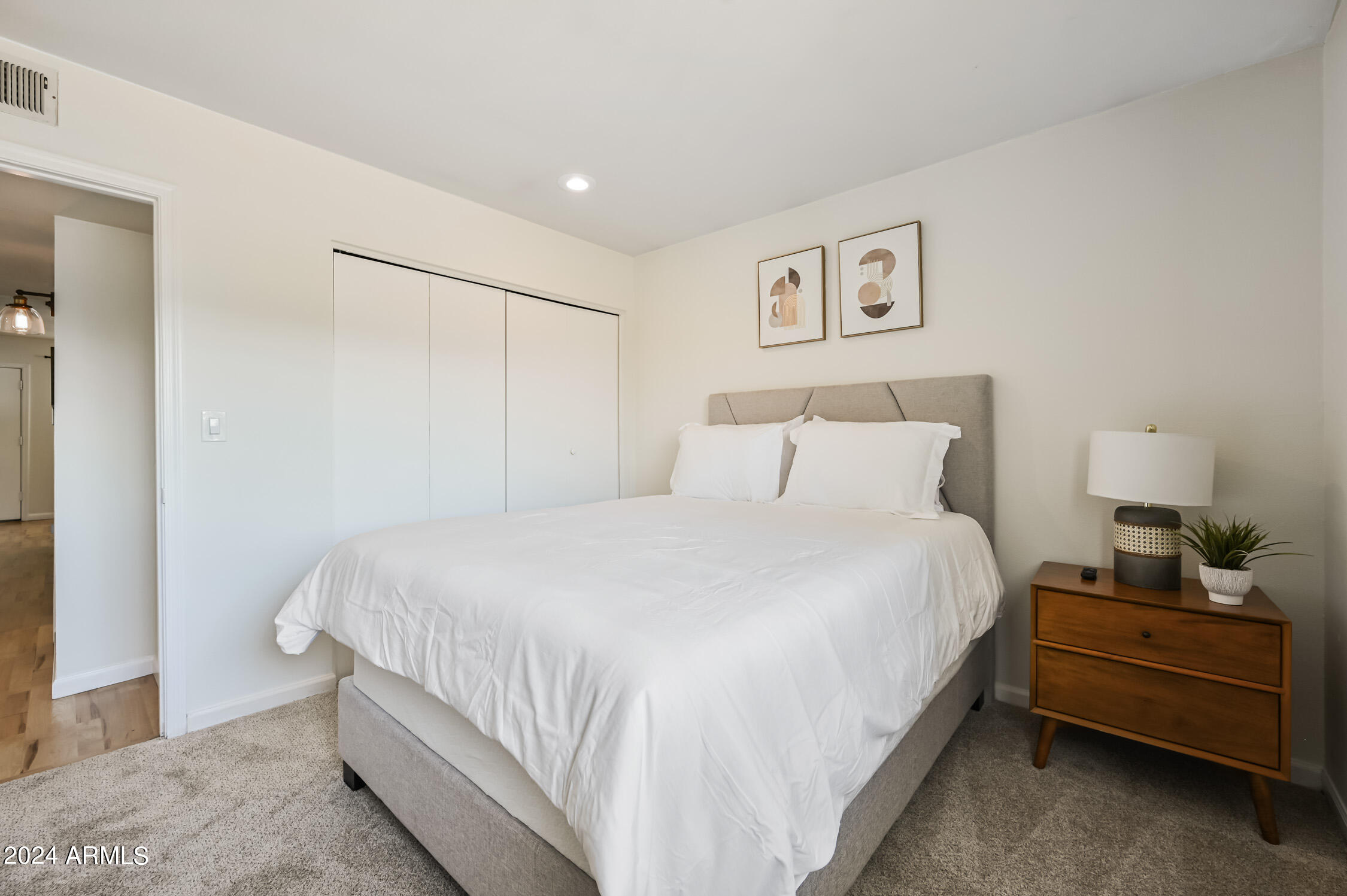 1702 West Tuckey Lane, Unit 230 Phoenix, AZ 85015 - Photo 16 of 19 oxupix-1702WTL230-19