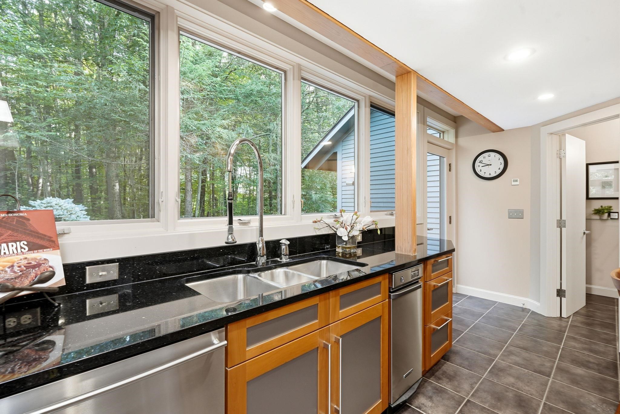 5 Farmington Road Amherst, NH 03031 - Photo 23 of 57 Gallery Image 23