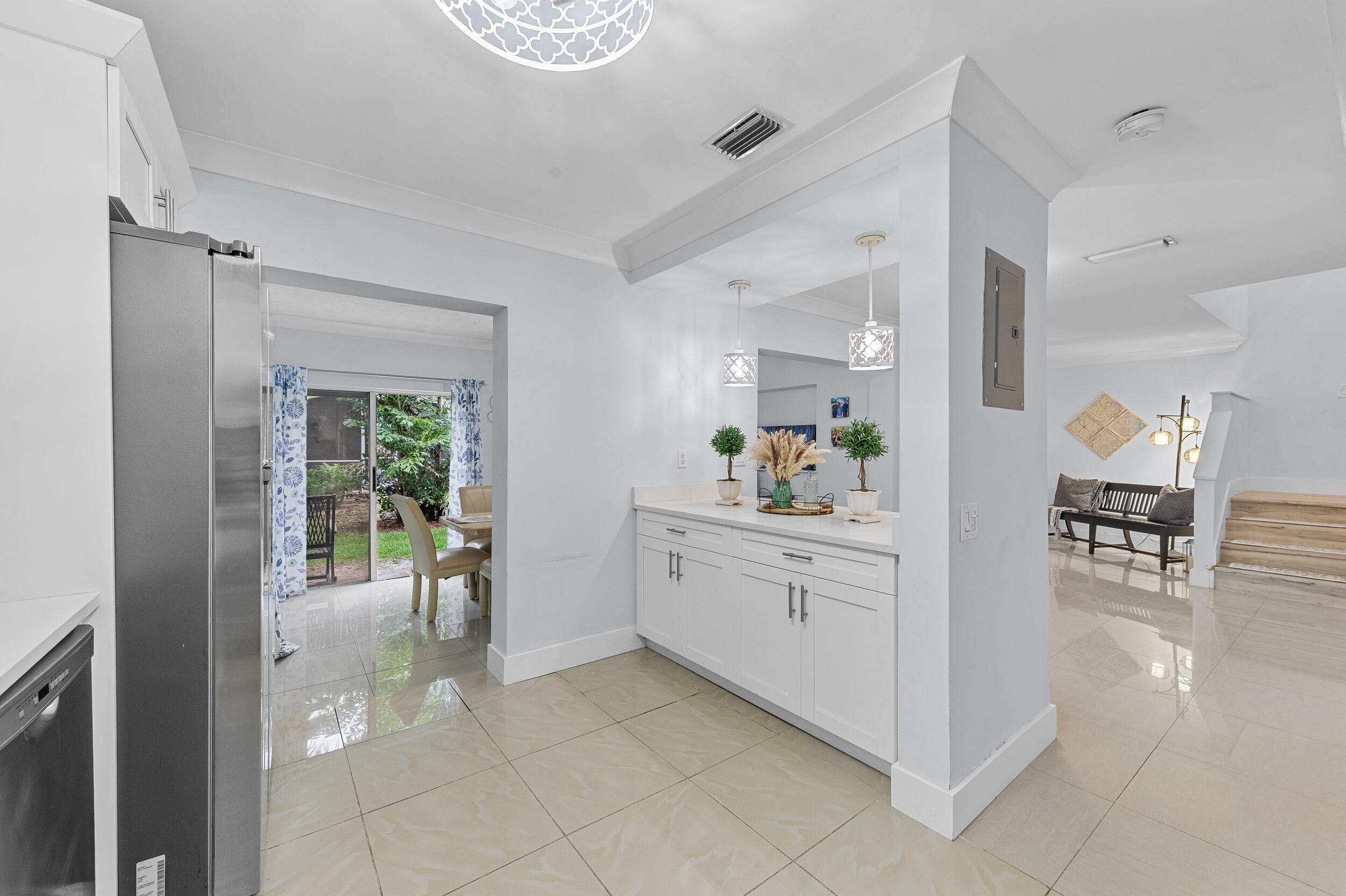 6548 Via Regina Boca Raton, FL 33433 - Photo 11 of 41