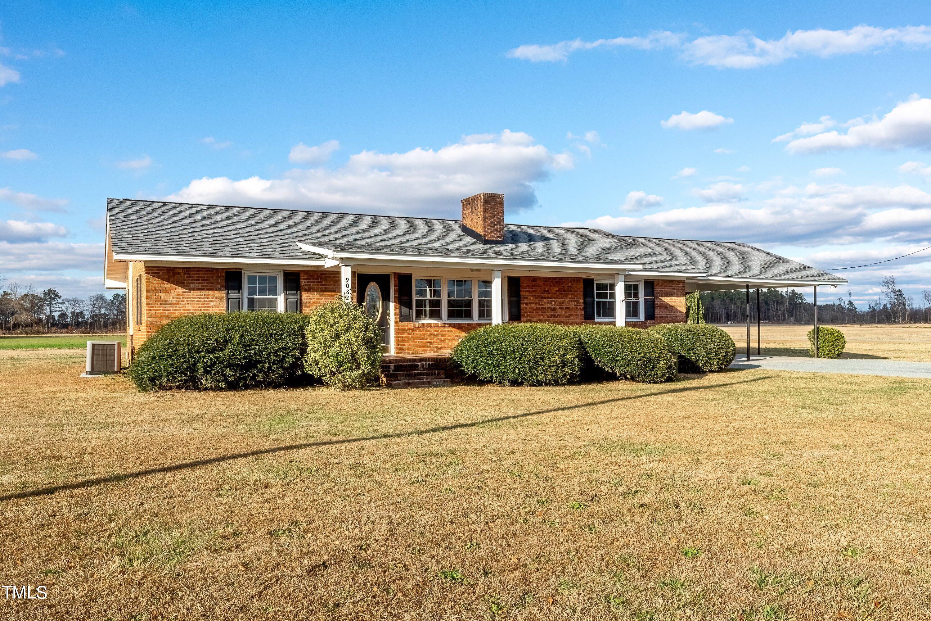 9082 Harper House Road Newton Grove, NC 28366 - Photo 5 of 45 05-9082-Harper-House-14