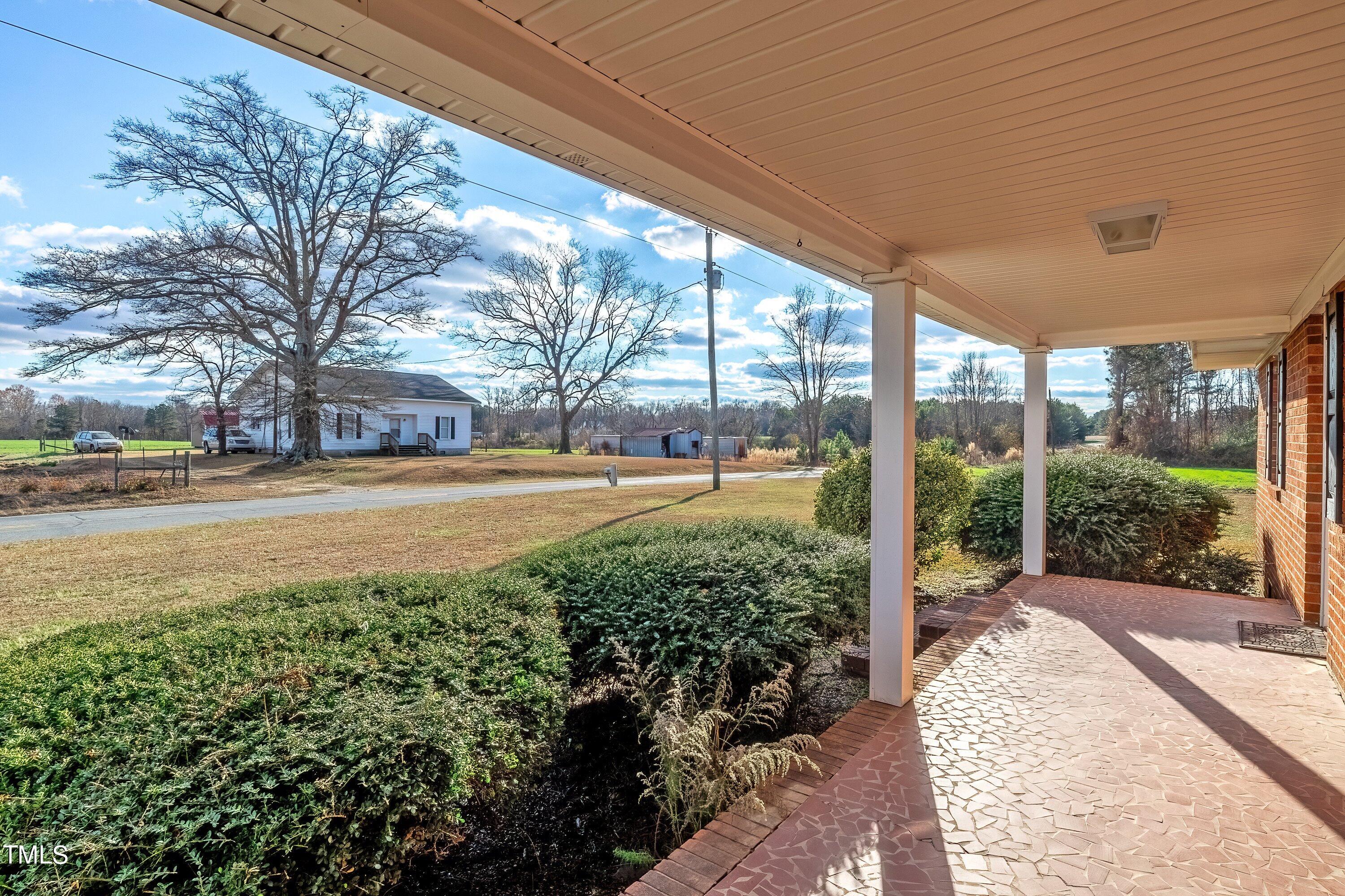 9082 Harper House Road Newton Grove, NC 28366 - Photo 7 of 45 07-9082-Harper-House-16