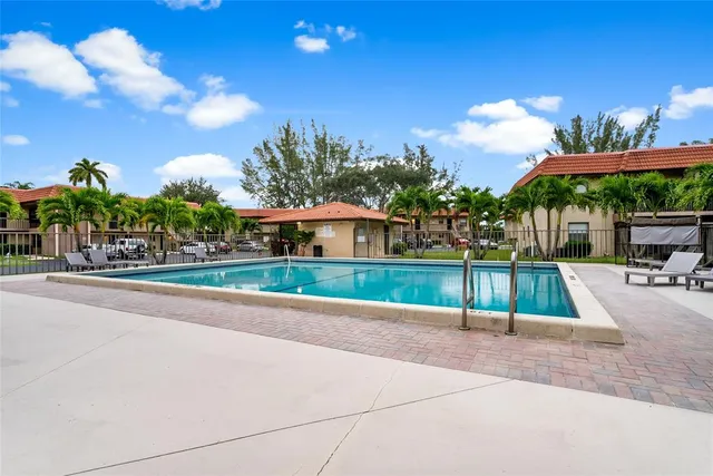 $2,400 | 21905 Lake Forest Circle, Unit 101, Boca Raton, FL 33433