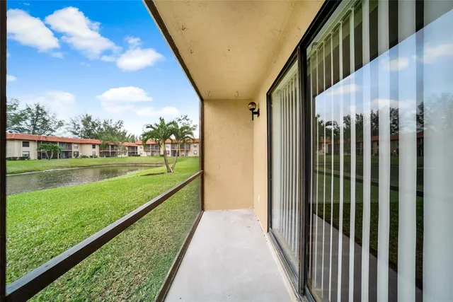 $2,400 | 21905 Lake Forest Circle, Unit 101, Boca Raton, FL 33433