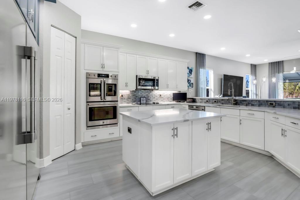 4724 Southwest 195th Way Miramar, FL 33029 - Photo 6 of 87