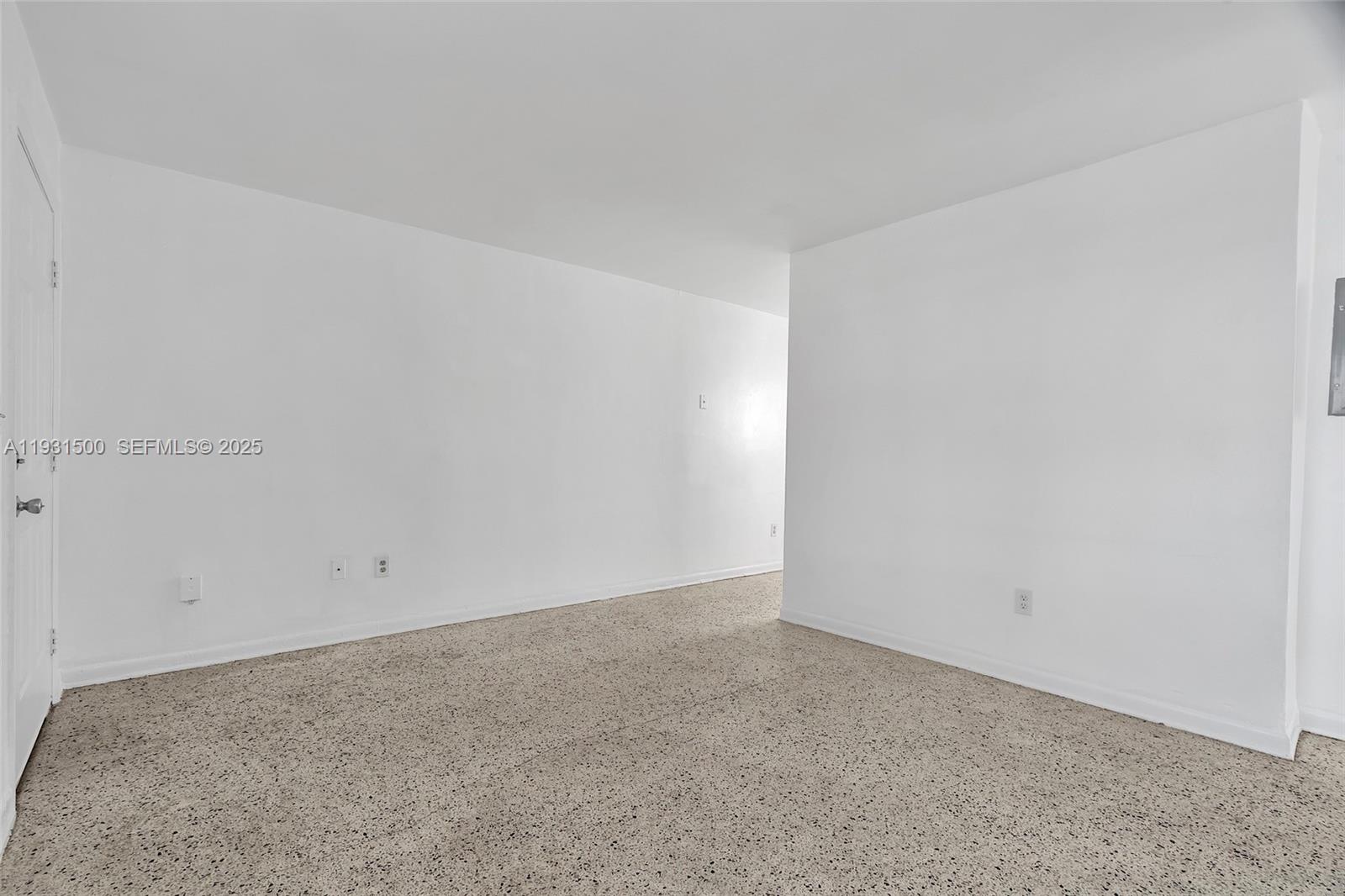 644 Southwest 10th Street, Unit 5 Miami, FL 33130 - Photo 14 of 26 a view of an empty room