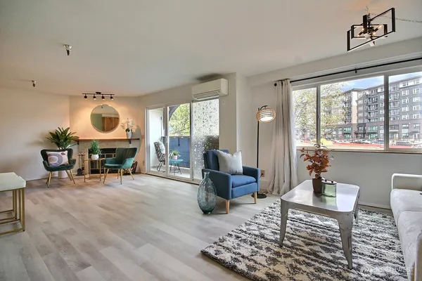 $265,000 | 1100 Harrington Avenue Northeast, Unit 205, Renton, WA 98056