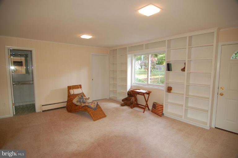 9119 Friars Road Bethesda, MD 20817 - Photo 12 of 22 At Home Office