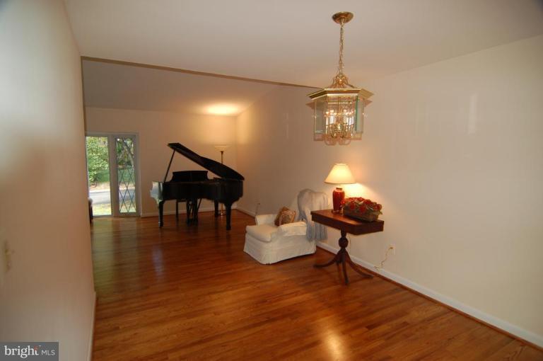 9119 Friars Road Bethesda, MD 20817 - Photo 5 of 22 View from Dining Room into the Living Room