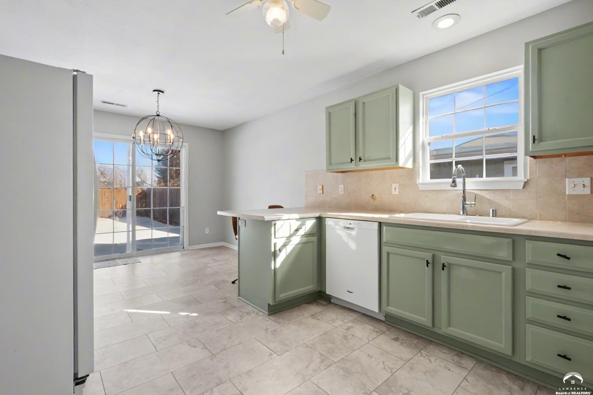 2360 Haversham Drive Lawrence, KS 66049 - Photo 18 of 39