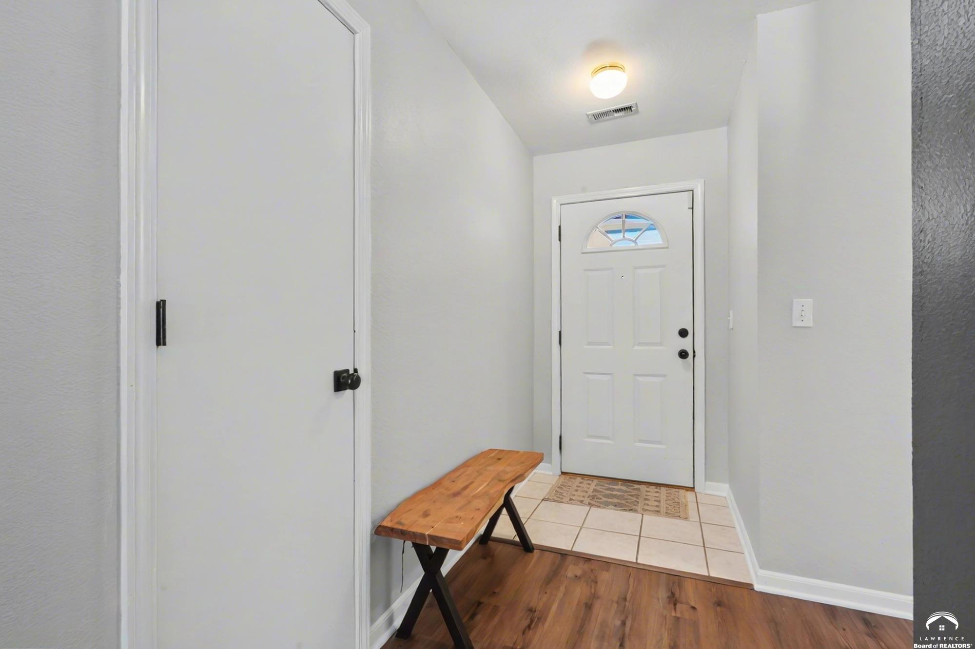 2360 Haversham Drive Lawrence, KS 66049 - Photo 7 of 39