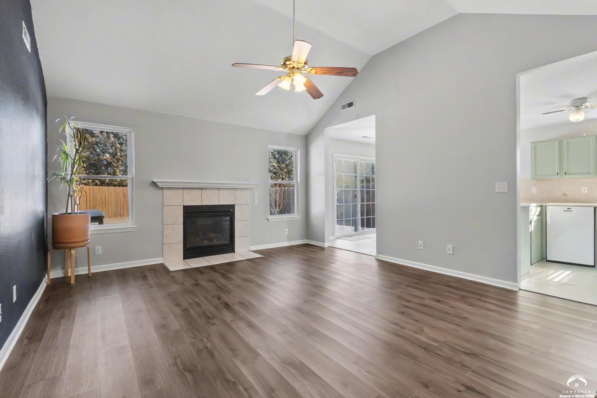 2360 Haversham Drive Lawrence, KS 66049 - Photo 8 of 39