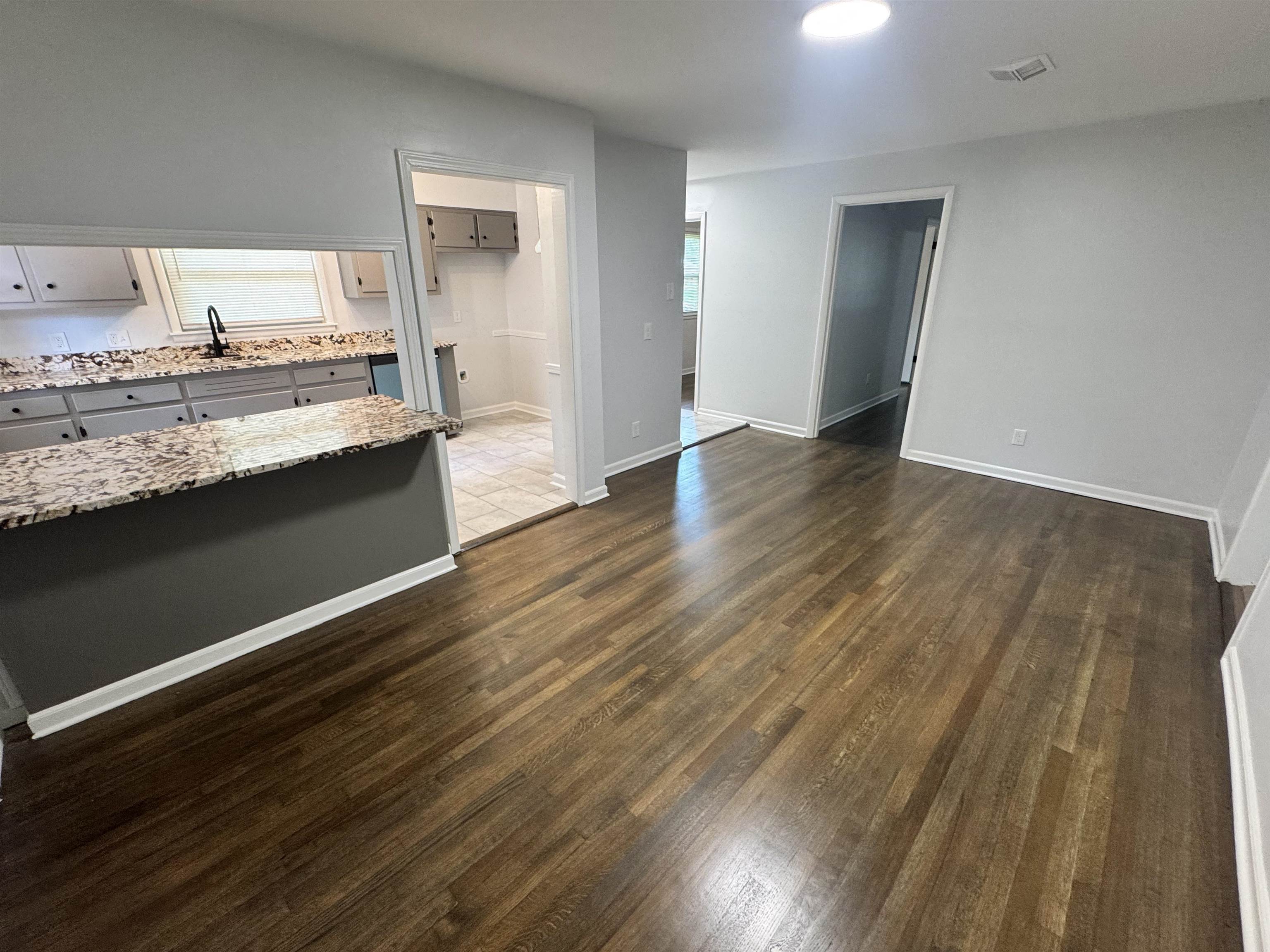 1220 South White Station Road Memphis, TN 38117 - Photo 5 of 16