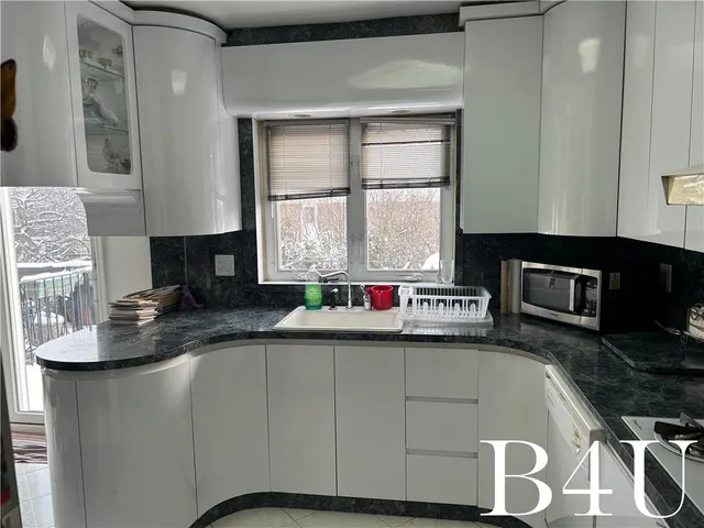 $895,000 | 2739 East 63rd Street | Mill Basin