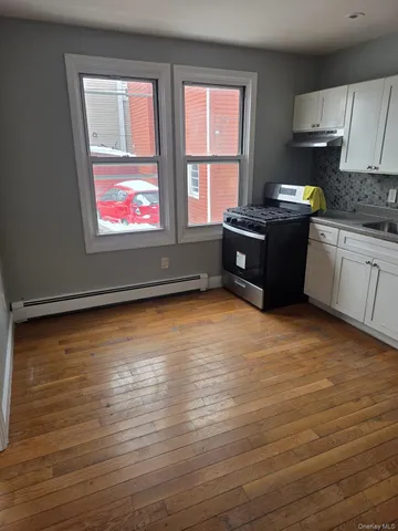 $2,000 | 238 Lawrence Avenue, Unit 1, Lawrence, NY 11559