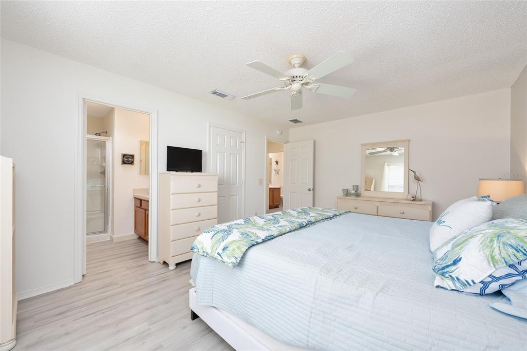 1017 Pinewood Place The Villages, FL 32162 - Photo 23 of 44