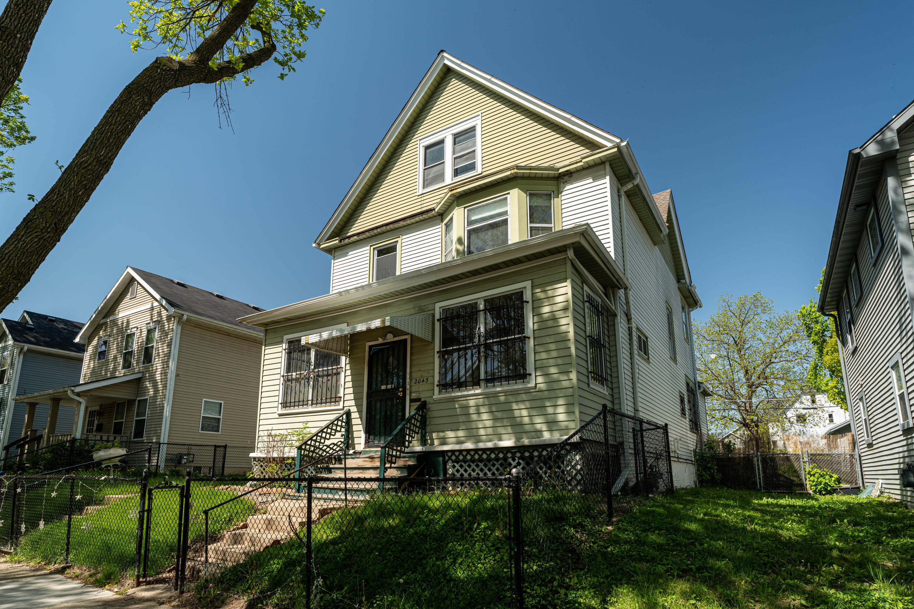 2043 North 28th Street Milwaukee, WI 53208 - Photo 42 of 42 DSC08153