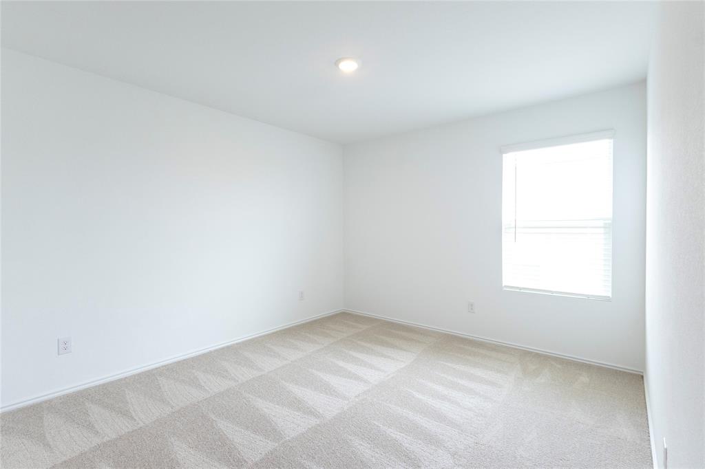 9741 Platteview Road Fort Worth, TX 76179 - Photo 12 of 33