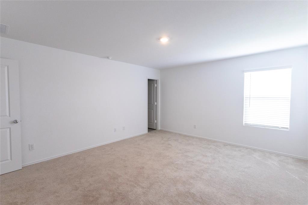 9741 Platteview Road Fort Worth, TX 76179 - Photo 15 of 33