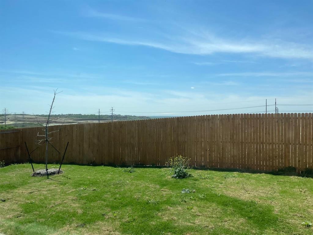 9741 Platteview Road Fort Worth, TX 76179 - Photo 19 of 33