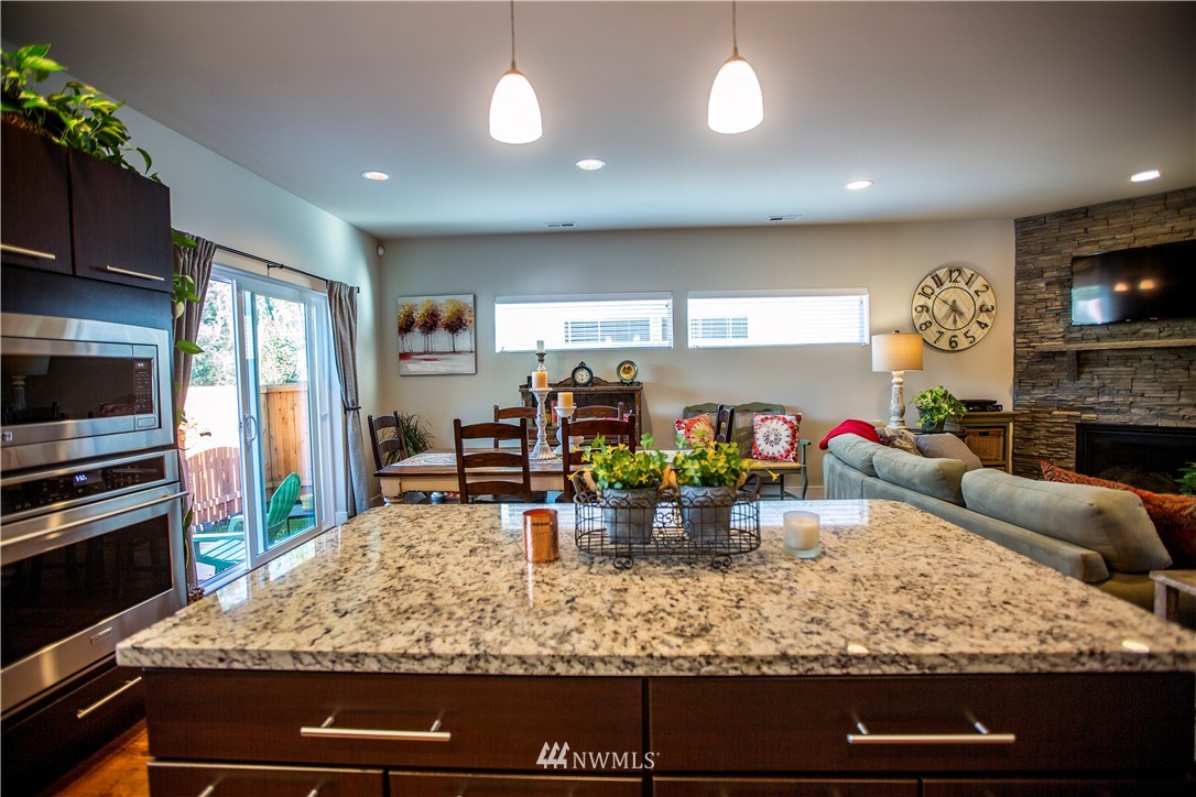 18009 33rd Drive Southeast Bothell, WA 98012 - Photo 7 of 16 Gallery Image 7
