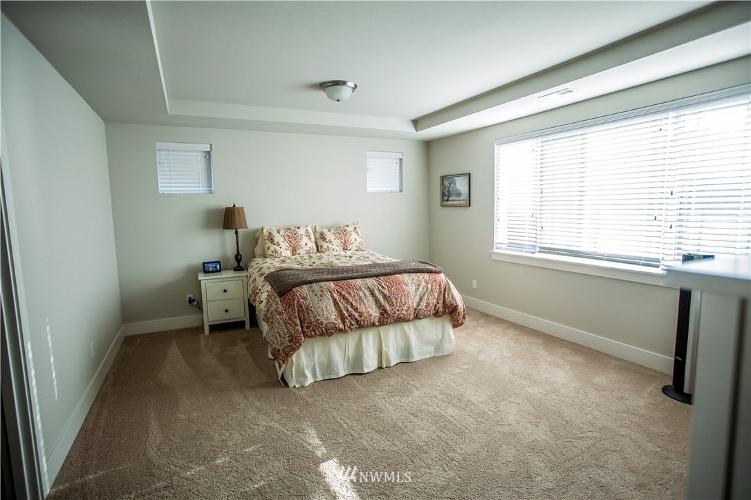 18009 33rd Drive Southeast Bothell, WA 98012 - Photo 9 of 16 Gallery Image 9