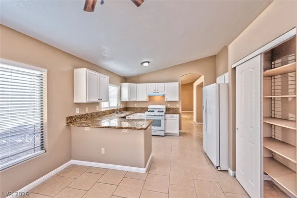 $2,000 | 8997 Living Rose Street, Las Vegas, NV 89123