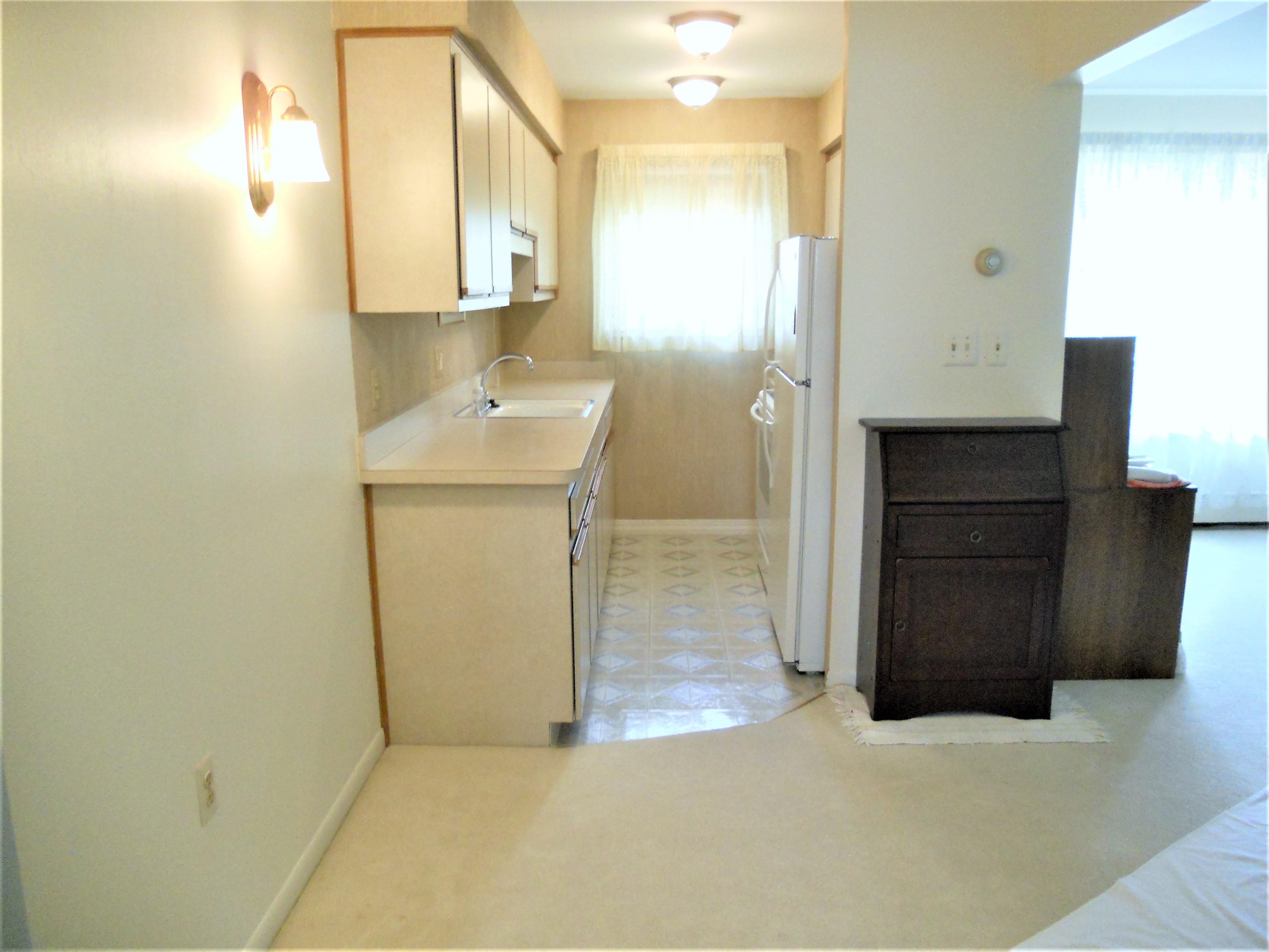 34500 Mulvey Road, Unit 8B Fraser, MI 48026 - Photo 9 of 27 50098954-8.JPG