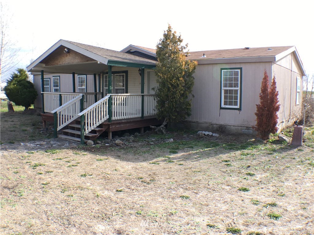 11379 Rd K Northeast Moses Lake, WA 98837 - Photo 2 of 25 Gallery Image 2
