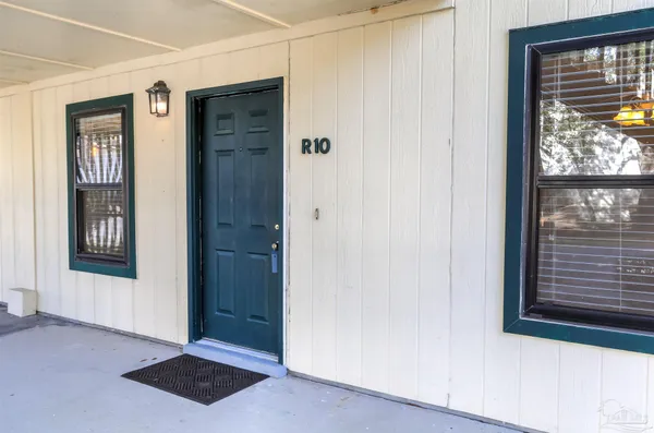 $175,000 | 2299 Scenic Highway, Unit R10, Pensacola, FL 32503