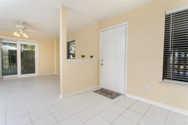 $175,000 | 2299 Scenic Highway, Unit R10, Pensacola, FL 32503