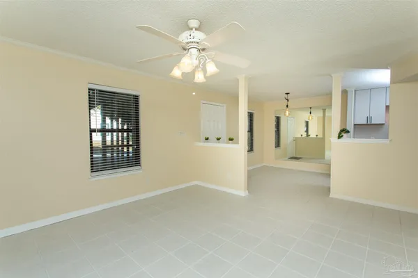 $175,000 | 2299 Scenic Highway, Unit R10, Pensacola, FL 32503