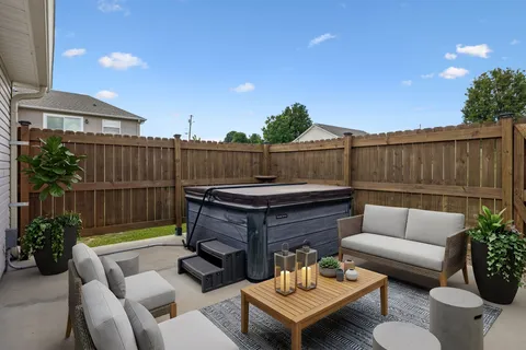 $349,000 | 537 Winning Drive, Columbia, TN 38401