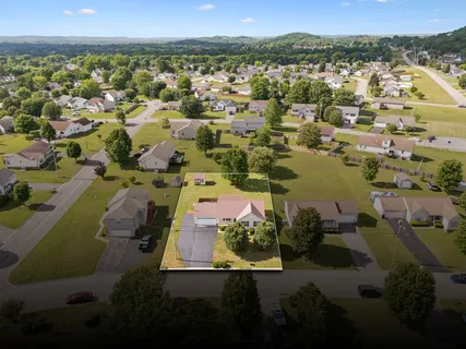 $349,000 | 537 Winning Drive, Columbia, TN 38401