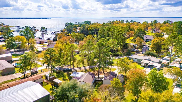 $219,900 | 217 Brown Avenue, Onalaska, TX 77360